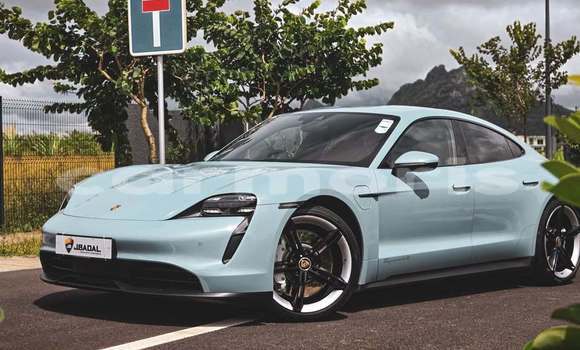 Buy Used Porsche Macan Blue Car in Moka in Moka