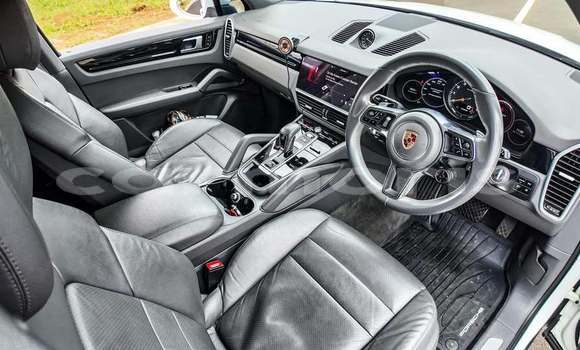 Buy Used Porsche Cayenne White Car in Moka in Moka Buy Used Porsche Cayenne White Car in Moka in Moka