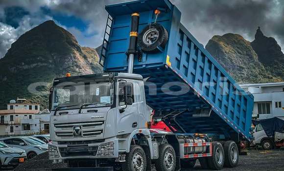 Buy Used Suzuki Every Other Truck in Moka in Moka