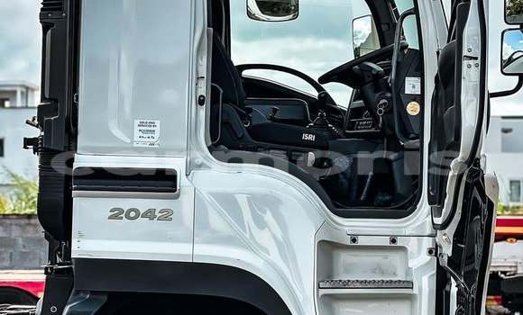 Buy Used Isuzu FTR 850 White Truck in Moka in Moka Buy Used Isuzu FTR 850 White Truck in Moka in Moka