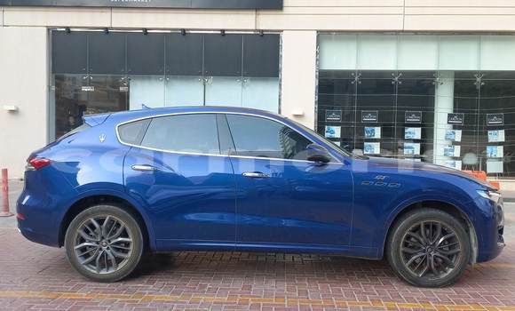 Buy Used Maserati Levante Blue Car in Baie du Tombeau in Pamplemousses District Buy Used Maserati Levante Blue Car in Baie du Tombeau in Pamplemousses District