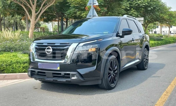 Buy Used Nissan Pathfinder Black Car in Port Sud–Est in Rodrigues Buy Used Nissan Pathfinder Black Car in Port Sud–Est in Rodrigues