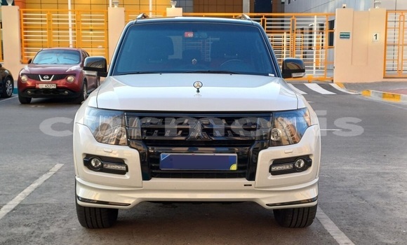 Buy Used Mitsubishi Pajero White Car in Port Louis in Port Louis District Buy Used Mitsubishi Pajero White Car in Port Louis in Port Louis District