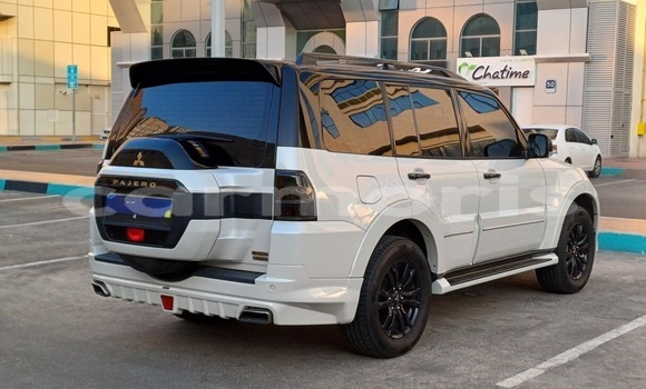 Buy Used Mitsubishi Pajero White Car in Port Louis in Port Louis District Buy Used Mitsubishi Pajero White Car in Port Louis in Port Louis District