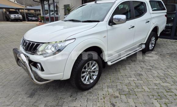 Buy Used Mitsubishi Triton White Car in Port Louis in Port Louis District Buy Used Mitsubishi Triton White Car in Port Louis in Port Louis District