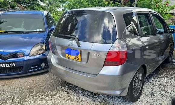 Buy Used Honda fit Other Car in Port Louis in Port Louis District Buy Used Honda fit Other Car in Port Louis in Port Louis District