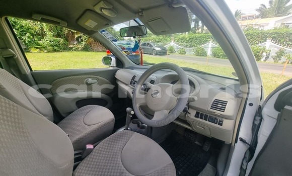 Buy Used Nissan AK12 White Car in Baie Malgache in Rodrigues Buy Used Nissan AK12 White Car in Baie Malgache in Rodrigues