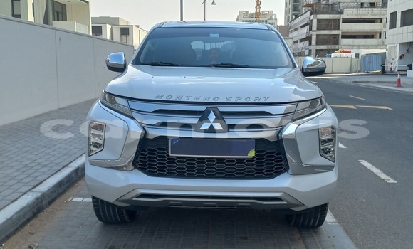 Buy Used Mitsubishi Montero Sport White Car in Port Louis in Port Louis District Buy Used Mitsubishi Montero Sport White Car in Port Louis in Port Louis District