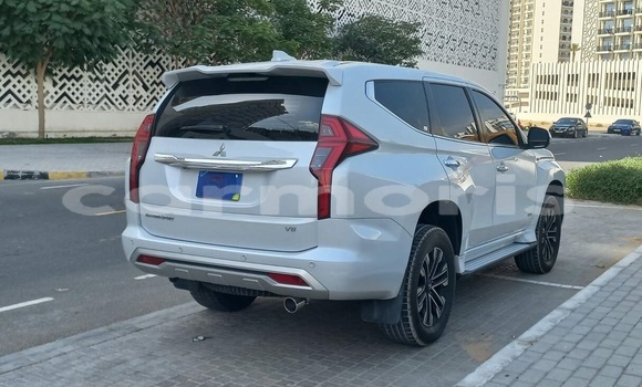 Buy Used Mitsubishi Montero Sport White Car in Port Louis in Port Louis District Buy Used Mitsubishi Montero Sport White Car in Port Louis in Port Louis District
