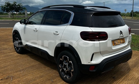 Buy Used Citroen C5 Aircross White Car in Tamarin in Black River District Buy Used Citroen C5 Aircross White Car in Tamarin in Black River District