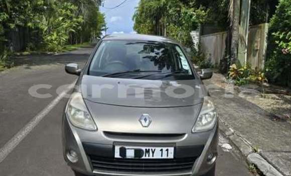 Buy Used Renault Clio Other Car in Arsenal in Pamplemousses District