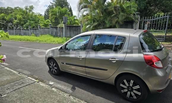 Buy Used Renault Clio Other Car in Arsenal in Pamplemousses District Buy Used Renault Clio Other Car in Arsenal in Pamplemousses District