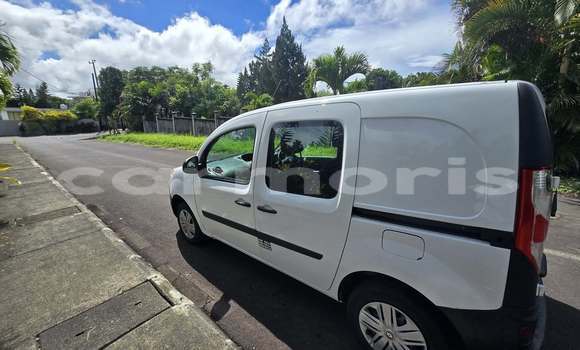 Buy Used Renault Kangoo White Car in Arsenal in Pamplemousses District Buy Used Renault Kangoo White Car in Arsenal in Pamplemousses District
