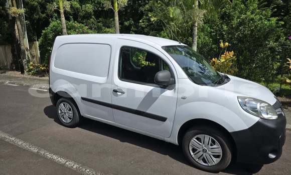 Buy Used Renault Kangoo White Car in Arsenal in Pamplemousses District Buy Used Renault Kangoo White Car in Arsenal in Pamplemousses District