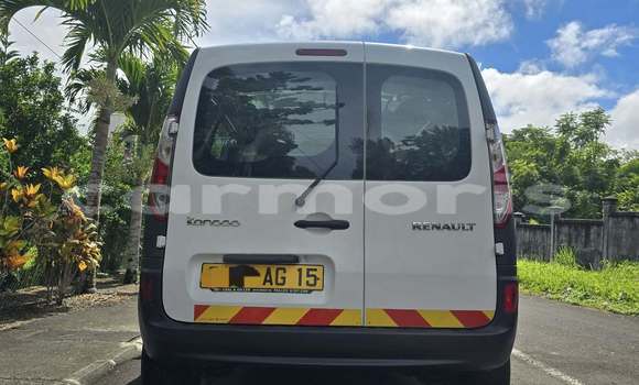 Buy Used Renault Kangoo White Car in Arsenal in Pamplemousses District Buy Used Renault Kangoo White Car in Arsenal in Pamplemousses District
