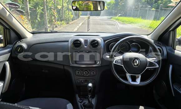 Buy Used Renault Sandero White Car in Baie du Tombeau in Pamplemousses District Buy Used Renault Sandero White Car in Baie du Tombeau in Pamplemousses District