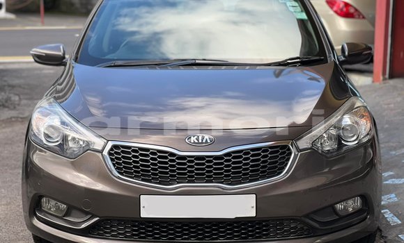 Buy Used Kia Cerato Other Car in Baie du Tombeau in Pamplemousses District Buy Used Kia Cerato Other Car in Baie du Tombeau in Pamplemousses District
