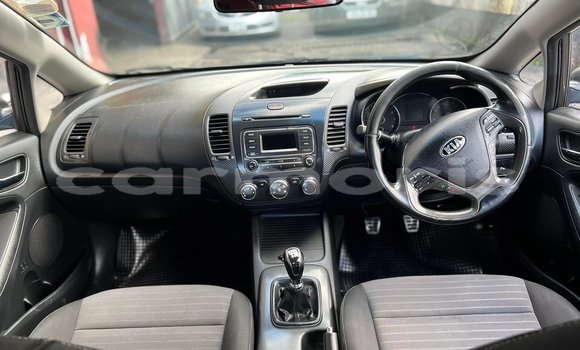 Buy Used Kia Cerato Other Car in Baie du Tombeau in Pamplemousses District Buy Used Kia Cerato Other Car in Baie du Tombeau in Pamplemousses District