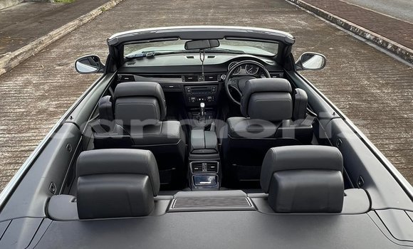 Buy Used BMW E9 Black Car in Baie du Cap in Savanne District Buy Used BMW E9 Black Car in Baie du Cap in Savanne District