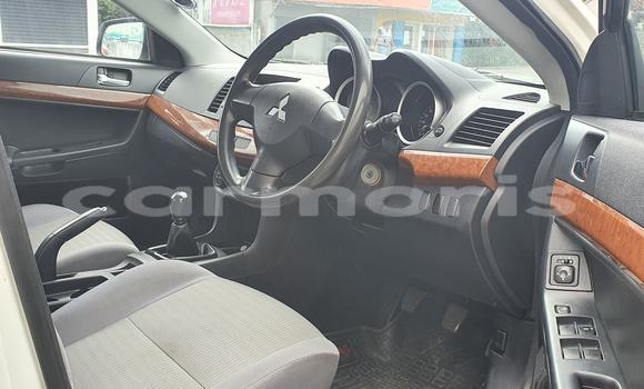 Buy Used Mitsubishi Lancer White Car in Baie du Tombeau in Pamplemousses District Buy Used Mitsubishi Lancer White Car in Baie du Tombeau in Pamplemousses District