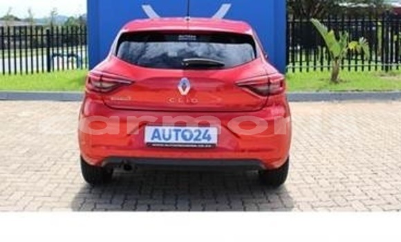 Buy Used Renault Clio Red Car in Albion in Black River District Buy Used Renault Clio Red Car in Albion in Black River District