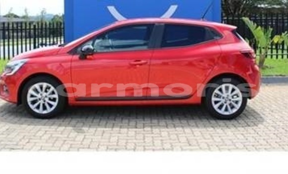 Buy Used Renault Clio Red Car in Albion in Black River District Buy Used Renault Clio Red Car in Albion in Black River District