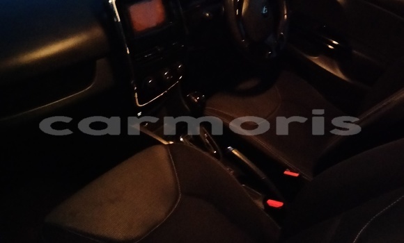 Buy Used Renault Clio White Car in Quatre Bornes in Plaines Wilhems District Buy Used Renault Clio White Car in Quatre Bornes in Plaines Wilhems District