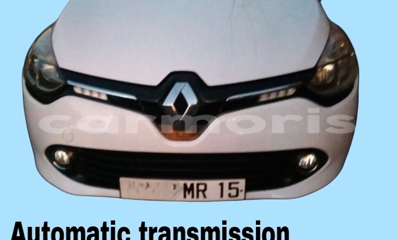 Buy Used Renault Clio White Car in Quatre Bornes in Plaines Wilhems District Buy Used Renault Clio White Car in Quatre Bornes in Plaines Wilhems District