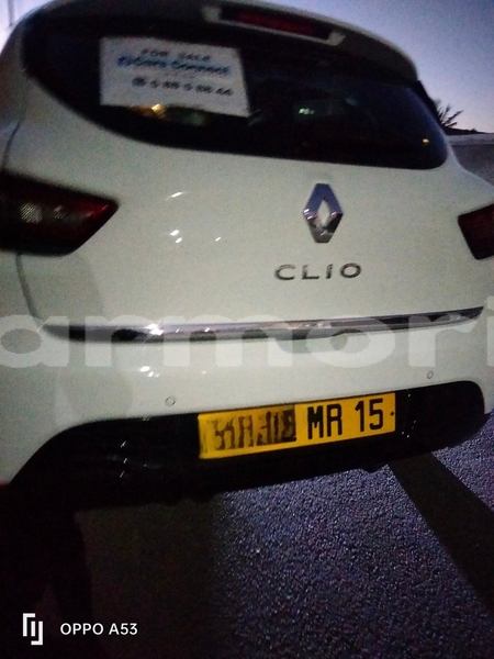 Big with watermark renault clio plaines wilhems district quatre bornes 7501