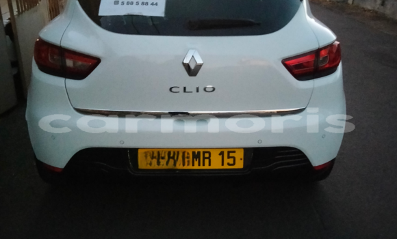 Buy Used Renault Clio White Car in Quatre Bornes in Plaines Wilhems District Buy Used Renault Clio White Car in Quatre Bornes in Plaines Wilhems District