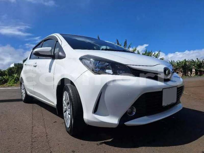 Big with watermark toyota vitz plaines wilhems district vacoas phoenix 7511