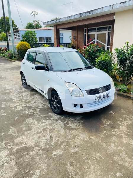 Big with watermark suzuki swift plaines wilhems district beau bassin rose hill 7523