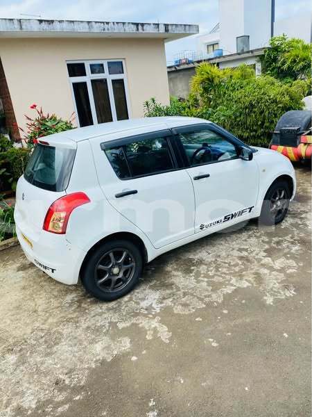 Big with watermark suzuki swift plaines wilhems district beau bassin rose hill 7523