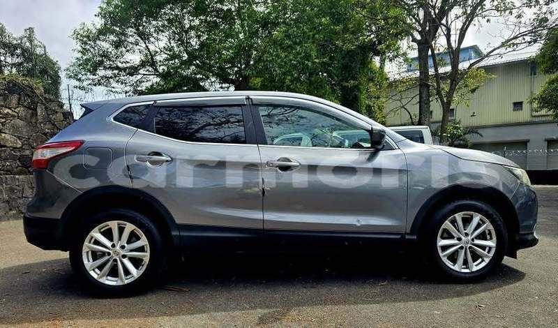 Big with watermark nissan qashqai black river district bambous 7537