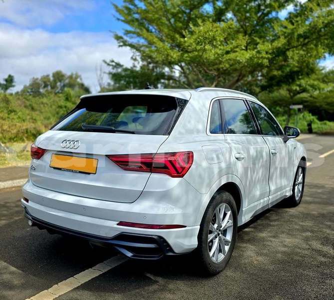 Big with watermark audi q3 pamplemousses district baie du tombeau 7538