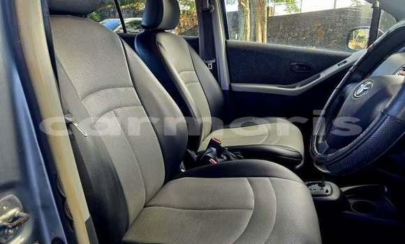 Buy Used Toyota Vitz Blue Car in Anse La Raie in Rivière du Rempart District Buy Used Toyota Vitz Blue Car in Anse La Raie in Rivière du Rempart District