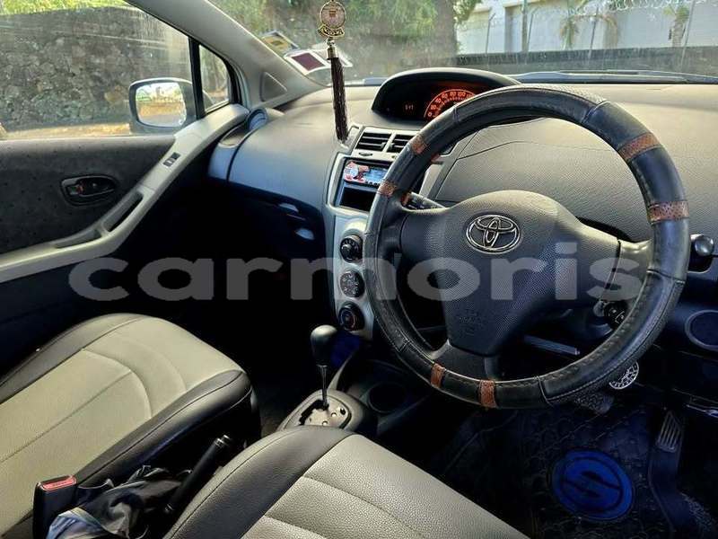 Big with watermark toyota vitz riviere du rempart district anse la raie 7539