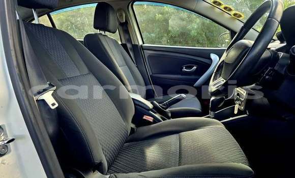 Buy Used Renault Fluence White Car in Beau Bassin–Rose Hill in Plaines Wilhems District Buy Used Renault Fluence White Car in Beau Bassin–Rose Hill in Plaines Wilhems District