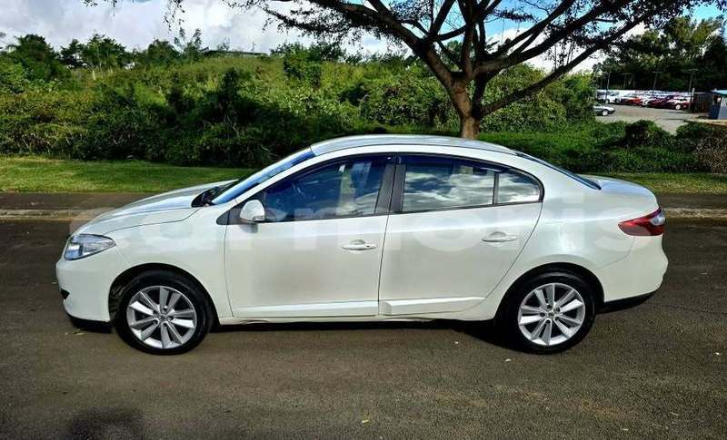 Big with watermark renault fluence plaines wilhems district beau bassin rose hill 7547