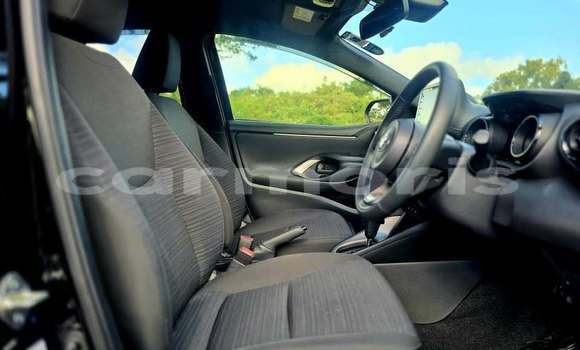 Buy Used Toyota Yaris Black Car in Beau Bassin–Rose Hill in Plaines Wilhems District Buy Used Toyota Yaris Black Car in Beau Bassin–Rose Hill in Plaines Wilhems District