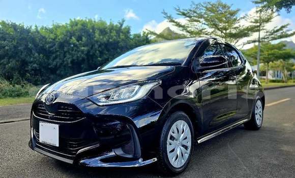 Buy Used Toyota Yaris Black Car in Beau Bassin–Rose Hill in Plaines Wilhems District Buy Used Toyota Yaris Black Car in Beau Bassin–Rose Hill in Plaines Wilhems District