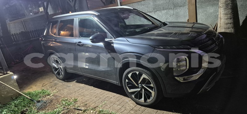 Big with watermark mitsubishi outlander black river district albion 7556