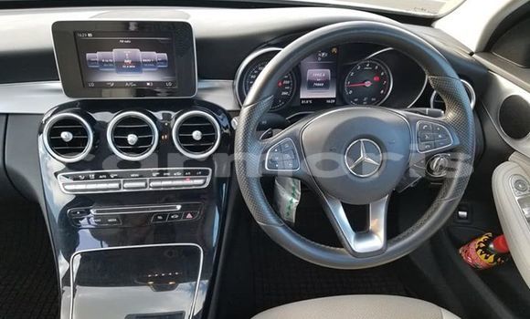 Buy Used Mercedes-Benz C–Class White Car in Port Louis in Port Louis District Buy Used Mercedes-Benz C–Class White Car in Port Louis in Port Louis District
