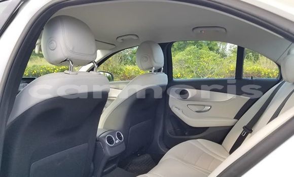 Buy Used Mercedes-Benz C–Class White Car in Port Louis in Port Louis District Buy Used Mercedes-Benz C–Class White Car in Port Louis in Port Louis District