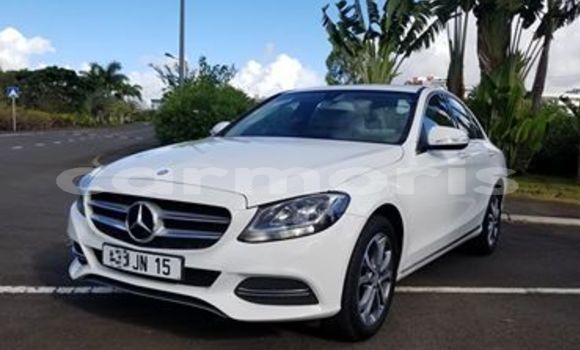 Buy Used Mercedes-Benz C–Class White Car in Port Louis in Port Louis District Buy Used Mercedes-Benz C–Class White Car in Port Louis in Port Louis District