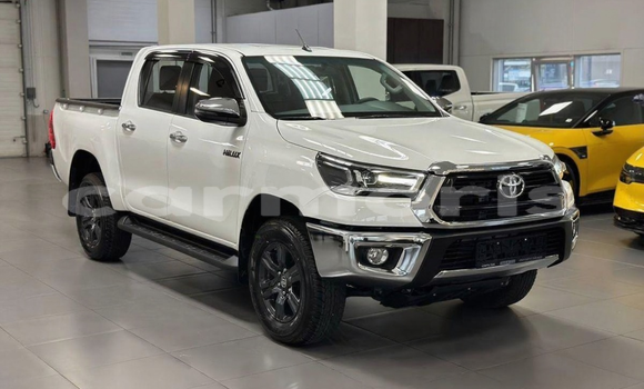 Buy New Toyota Hilux White Car in Port Louis in Port Louis District Buy New Toyota Hilux White Car in Port Louis in Port Louis District
