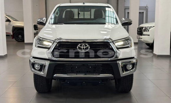 Buy New Toyota Hilux White Car in Port Louis in Port Louis District Buy New Toyota Hilux White Car in Port Louis in Port Louis District