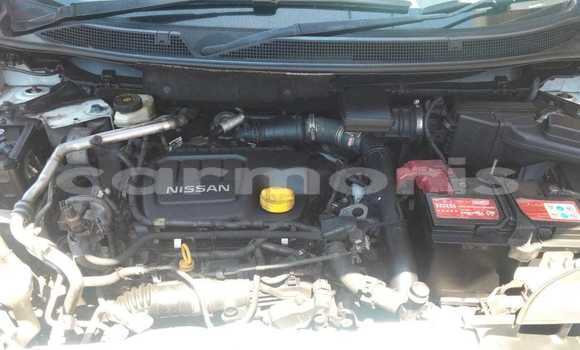 Buy Used Nissan Qashqai White Car in Quatre Bornes in Plaines Wilhems District Buy Used Nissan Qashqai White Car in Quatre Bornes in Plaines Wilhems District