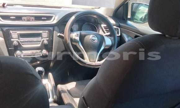 Buy Used Nissan Qashqai White Car in Quatre Bornes in Plaines Wilhems District Buy Used Nissan Qashqai White Car in Quatre Bornes in Plaines Wilhems District