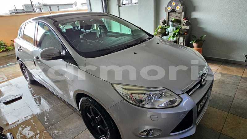 Big with watermark ford focus plaines wilhems district quatre bornes 7723